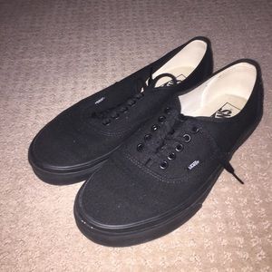 plain black vans shoes